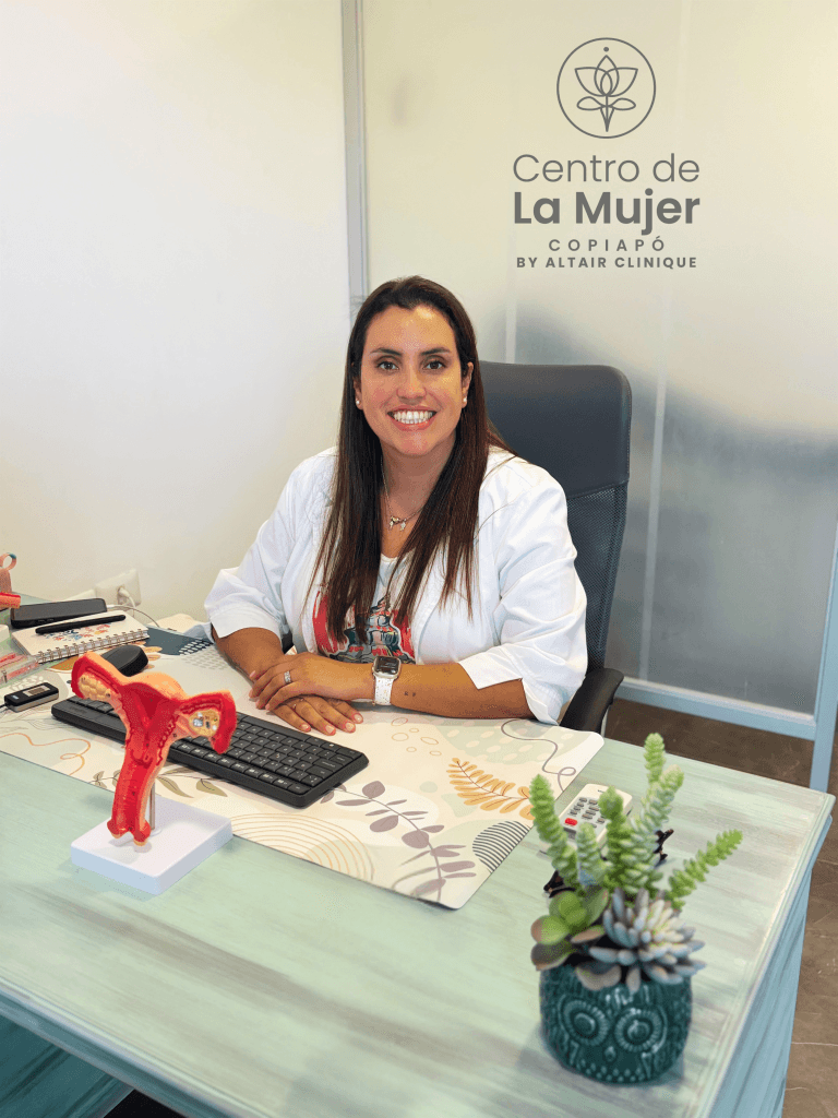 Dra. Natalia Núñez Labra en el Centro de la Mujer Copiapó